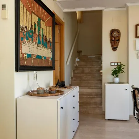 Apartament Caleta, Atico, 3 Frente Al Mar, By Bookindenia