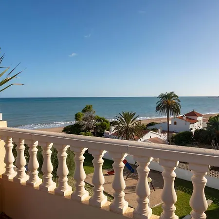 Apartamento Caleta, Atico, 3 Frente Al Mar, By Bookindenia *